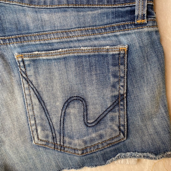 Citizens of Humanity* Cut-Off Denim Shorts *Size 27 - Picture 6 of 15